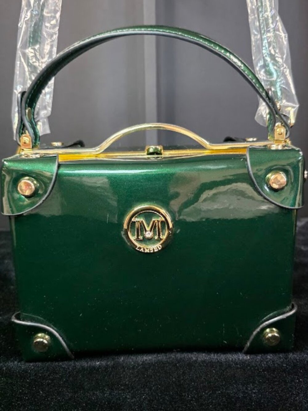 NWOT Top Handle Crossbody Clasp Latch Handbag Purse in Green